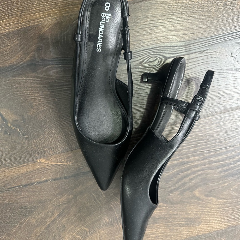 No Boundaries Black Pointed Toe Heels